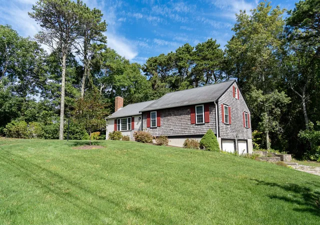 Photo 3 of Single family home for sale at 2 Mohegan Ln, Yarmouth Port, MA 02675 | MLS# 73586294 | Listing updated on 2026-10-07