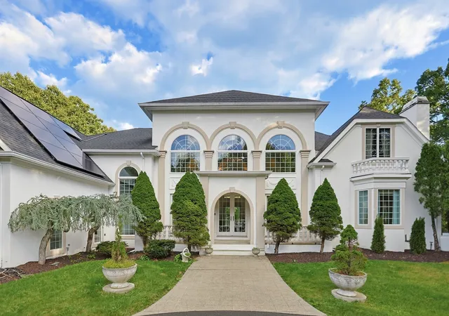 Photo 2 of Mansion for sale at 88 Fairway Dr, Seekonk, MA 02771 | MLS# 73586736 | Listing updated on 2026-10-09