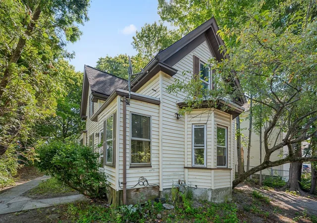 Photo 3 of Single family home for sale at 5 Westminster St, Hyde Park, MA 02136 | MLS# 73570729 | Listing updated on 2026-09-08