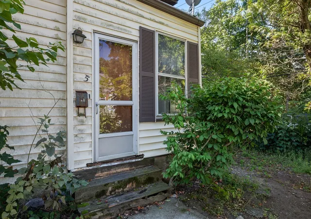 Photo 3 of Sale Pending at 5 Westminster St, Hyde Park, MA 02136 | MLS# 73570729 | Listing updated on 2026-10-14
