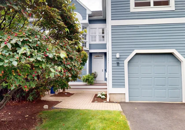 Photo 2 of Condo for sale at 15 Kings Way #11, Waltham, MA 02451 | MLS# 73574549 | Listing updated on 2026-09-17