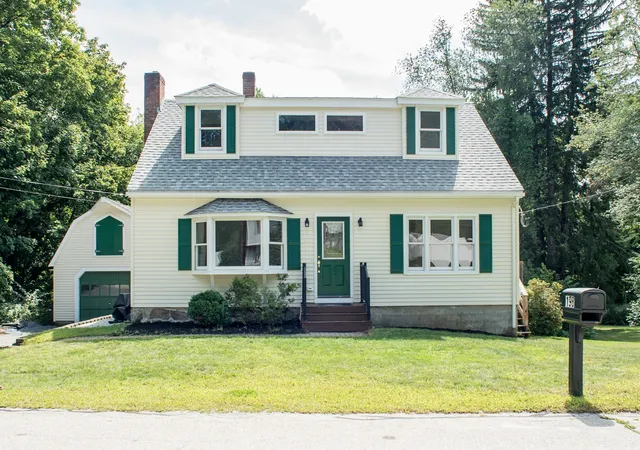 Photo 2 of Single family home for sale at 198 Union St, Whitinsville, MA 01588 | MLS# 73563757 | Listing updated on 2026-09-14