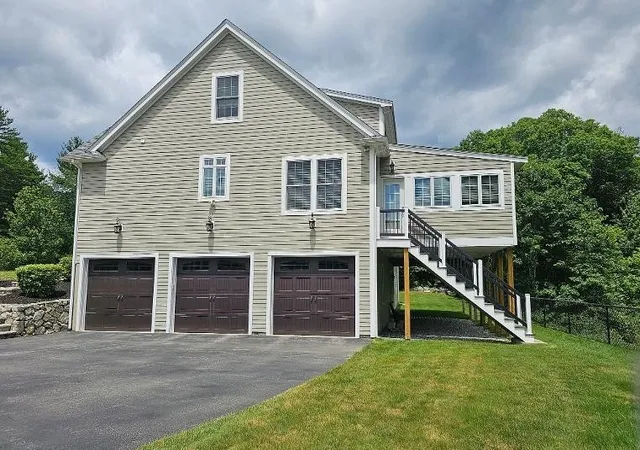 Photo 3 of Sale Pending at 6 Zaloga Way, Middleton, MA 01949 | MLS# 73575076 | Listing updated on 2026-09-14