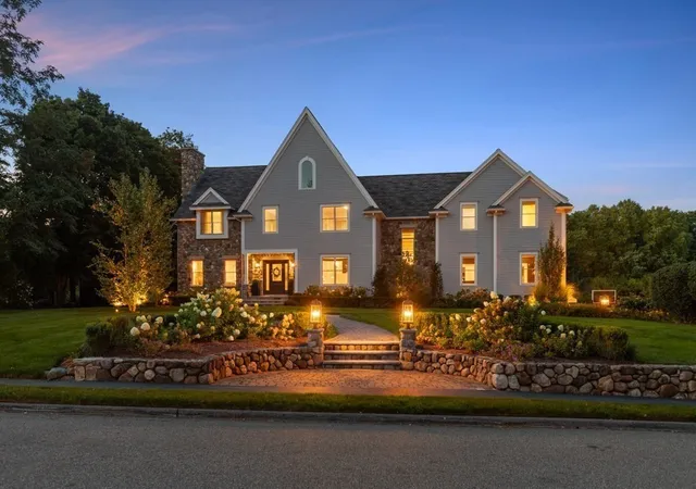 Photo 2 of Mansion for sale at 4 Haywood Farm, Lynnfield, MA 01940 | MLS# 73575363 | Listing updated on 2026-10-04