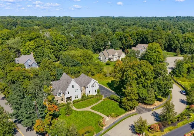 Photo 3 of Single family home for sale at 4 Haywood Farm, Lynnfield, MA 01940 | MLS# 73575363 | Listing updated on 2026-10-04