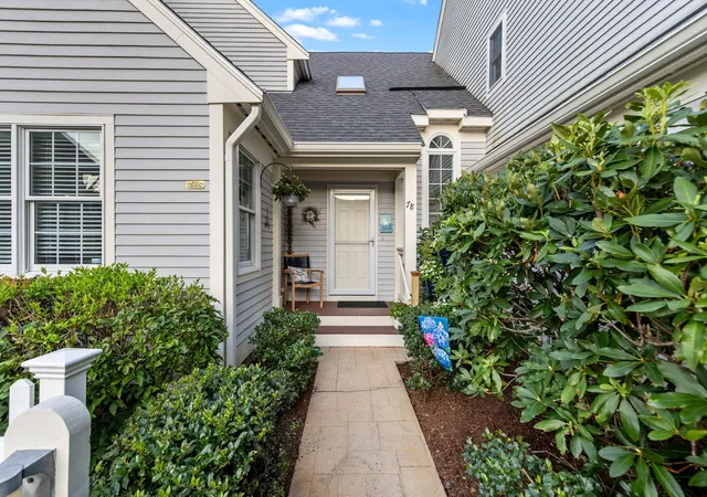 Photo 3 of Single family home for sale at 78 Gold Leaf, Mashpee, MA 02649 | MLS# 73571570 | Listing updated on 2026-09-07
