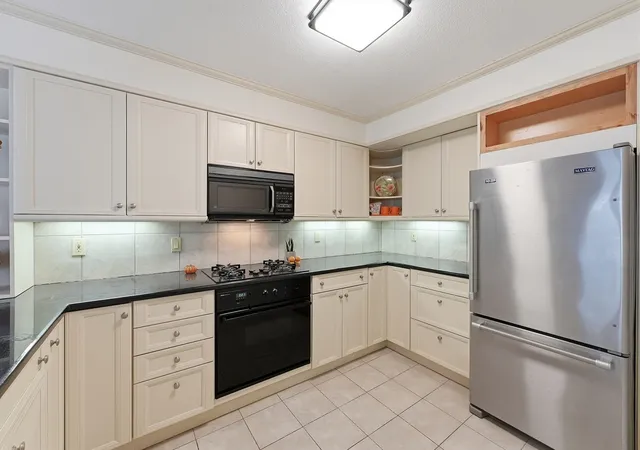 Photo 4 of Condo for sale at 7 Shady Brk Ln #7, West Springfield, MA 01089 | MLS# 73575675 | Listing updated on 2026-09-14
