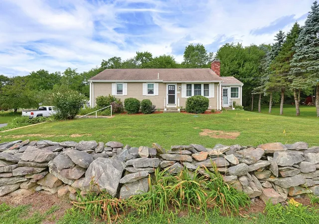 Photo 1 of Sale Pending at 605 Wood St, Swansea, MA 02777 | MLS# 73577124 | Listing updated on 2026-09-29
