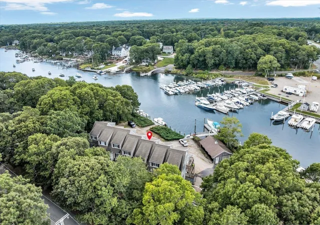 Listing Photo 4 - Condo for sale in building located at 15 Childs River Rd, Falmouth, MA 02536 - Unit #5