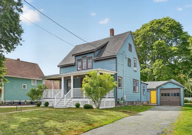 Photo 1 of Sale Pending at 58 Grove St, Lynnfield, MA 01940 | MLS# 73573242 | Listing updated on 2026-10-07
