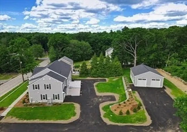Photo 4 of House for sale at 35r-37l Poquanticut Ave, North Easton, MA 02356 | MLS# 73573447 | Listing updated on 2026-09-12