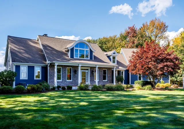 Photo 3 of Single family home for sale at 157 Prescott St, West Boylston, MA 01583 | MLS# 73589225 | Listing updated on 2026-10-24