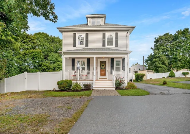 Photo 1 of Single family home for sale at 17 Nowell St, Saugus, MA 01906 | MLS# 73571166 | Listing updated on 2026-09-06