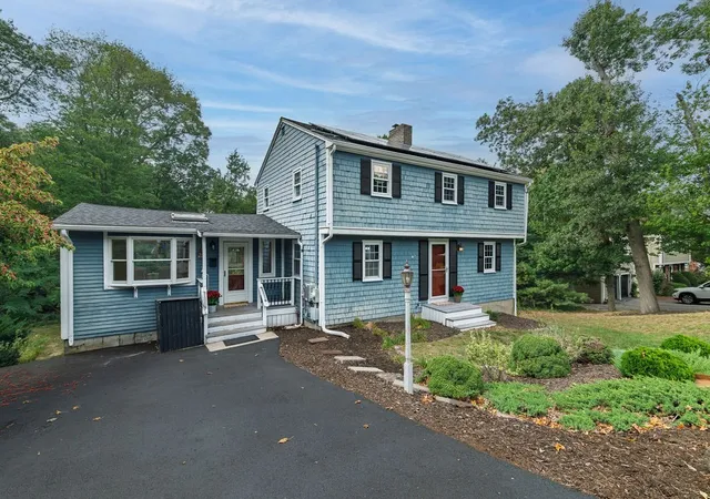 Photo 2 of Single family home for sale at 70 Century Rd, South Weymouth, MA 02190 | MLS# 73575622 | Listing updated on 2026-10-11