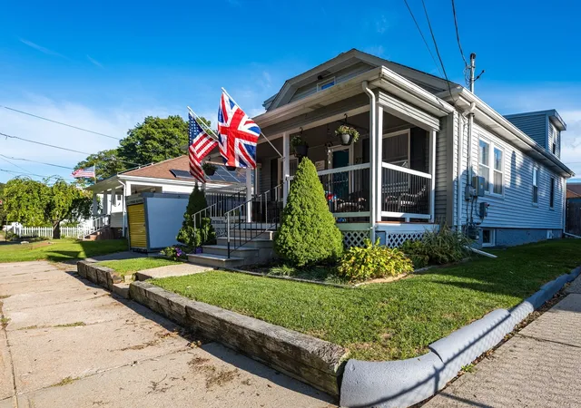 Photo 2 of Single family home for sale at 27 Cecile St, Lincoln, RI 02865 | MLS# 73582782 | Listing updated on 2026-10-20