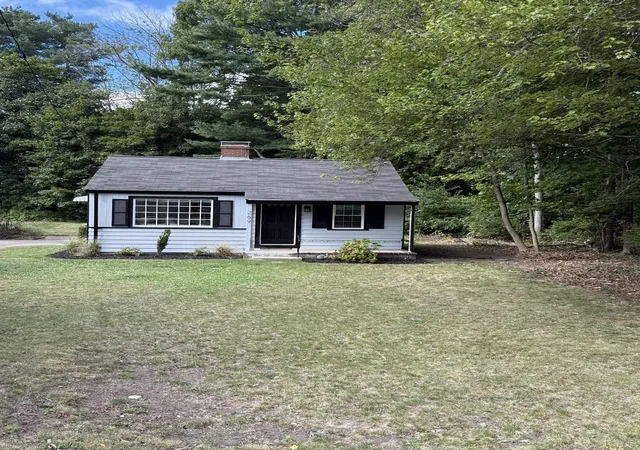 Photo 2 of Single family home for sale at 269 Pearl St, Brockton, MA 02301 | MLS# 73583314 | Listing updated on 2026-10-24