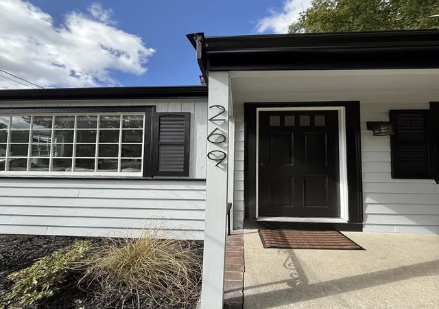 Photo 3 of Single family home for sale at 269 Pearl St, Brockton, MA 02301 | MLS# 73583314 | Listing updated on 2026-10-24