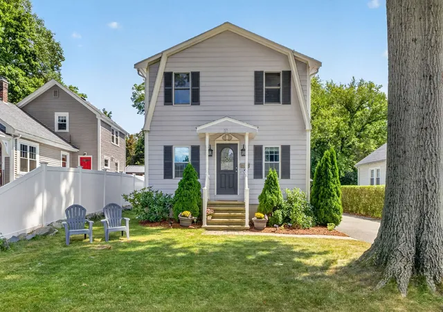 Single family home for sale at 20 Parsons Ave, Lynnfield, MA 01940 | MLS# 73576805