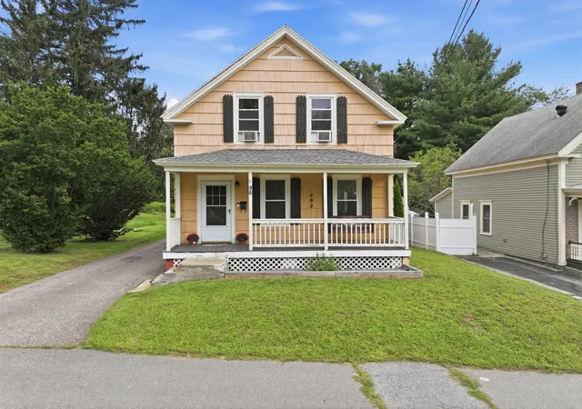 Photo 3 of Single family home for sale at 96 Apricot St, Worcester, MA 01603 | MLS# 73570921 | Listing updated on 2026-09-17