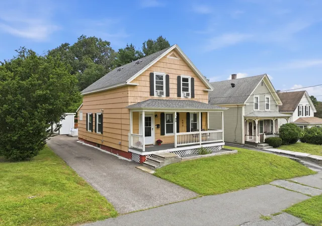 Photo 3 of Single family home for sale at 96 Apricot St, Worcester, MA 01603 | MLS# 73570921 | Listing updated on 2026-09-17