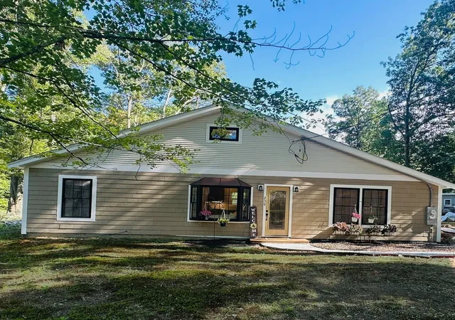 Single family home for sale at 230 S Row Rd, Lunenburg, MA 01462 | MLS# 73572264