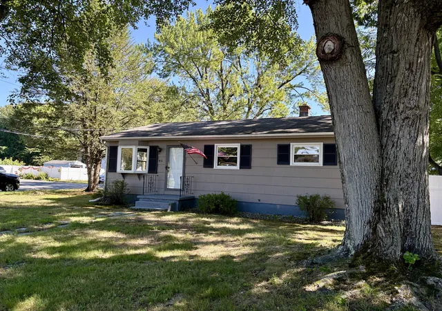 Photo 2 of Single family home for sale at 85 Talmadge Dr, Springfield, MA 01118 | MLS# 73574012 | Listing updated on 2026-09-17