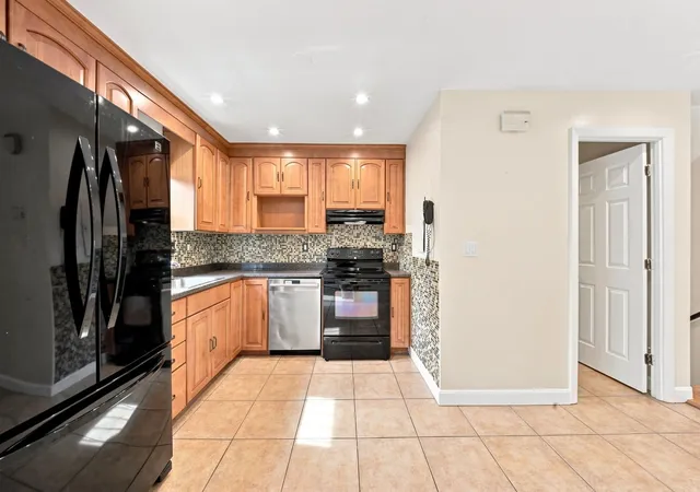 Photo 1 of Sale Pending at 4 Herman St #1, Roxbury, MA 02119 | MLS# 73571329 | Listing updated on 2026-09-15