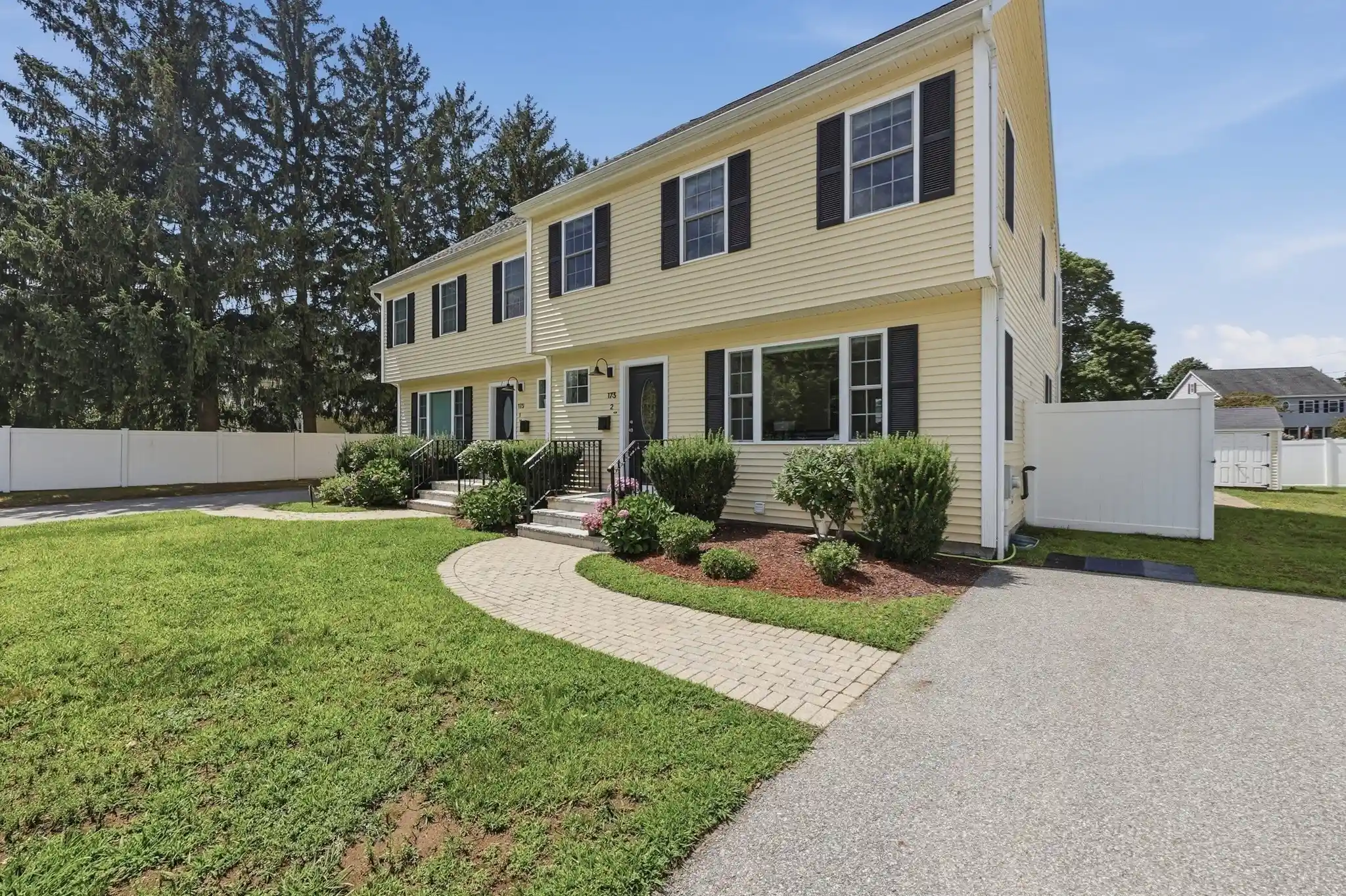 Listing Photo 1 - Condo for sale in 173 Bedford Rd located at 173 Bedford Rd, Woburn, MA 01801 - Unit 173 Bedford Rd