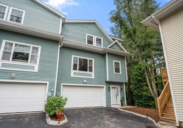Photo 1 of Condo for sale at 79 Beecher Pl #5, Newton Center, MA 02459 | MLS# 73574200 | Listing updated on 2026-09-26