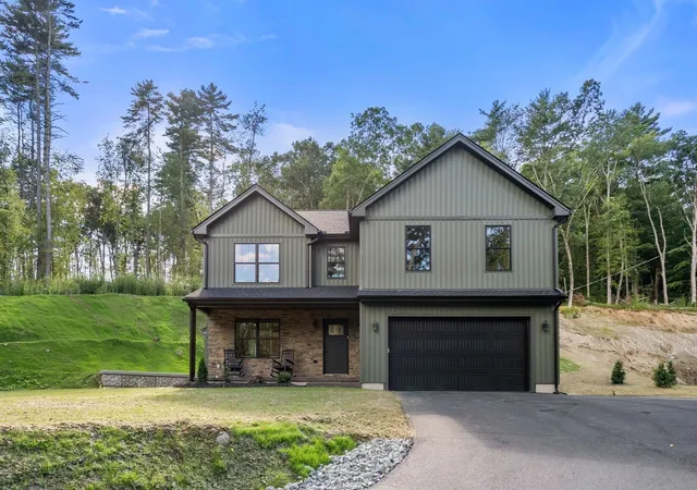 Photo 1 of Single family home for sale at 3052 Foster St, Palmer, MA 01069 | MLS# 73572115 | Listing updated on 2026-09-08