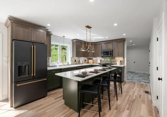 Photo 3 of Single family home for sale at 3052 Foster St, Palmer, MA 01069 | MLS# 73572115 | Listing updated on 2026-09-08