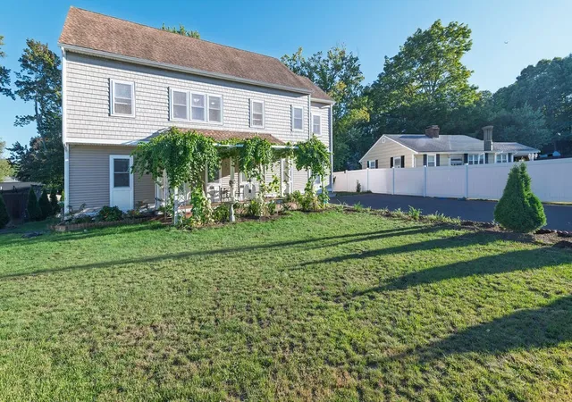 Photo 2 of Single family home for sale at 116 Common St, Braintree, MA 02184 | MLS# 73578220 | Listing updated on 2026-10-13