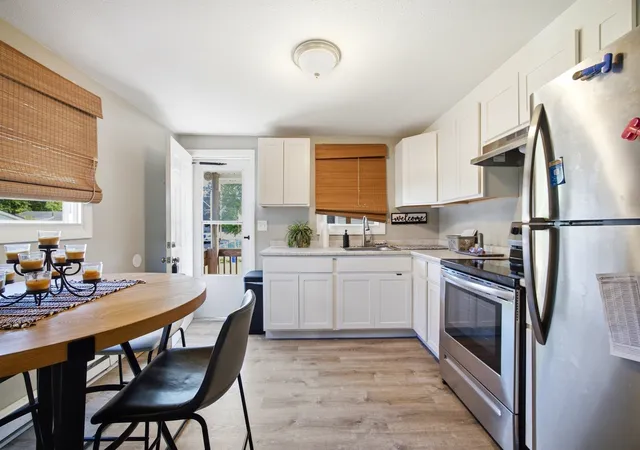 Listing Photo 4 - Condo for sale in building located at 156-158 Santa Barbara St, Springfield, MA 01104