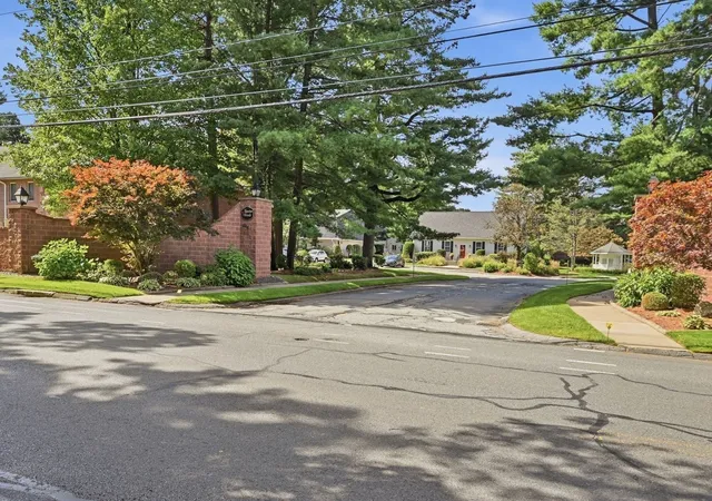 Photo 1 of Sale Pending at 7 Mansion Woods Dr #b, Agawam, MA 01001 | MLS# 73581422 | Listing updated on 2026-10-28
