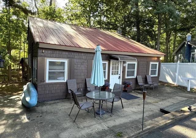 Photo 2 of Single family home for sale at 26 Azalea Ln, Pelham, NH 03076 | MLS# 73576029 | Listing updated on 2026-09-11