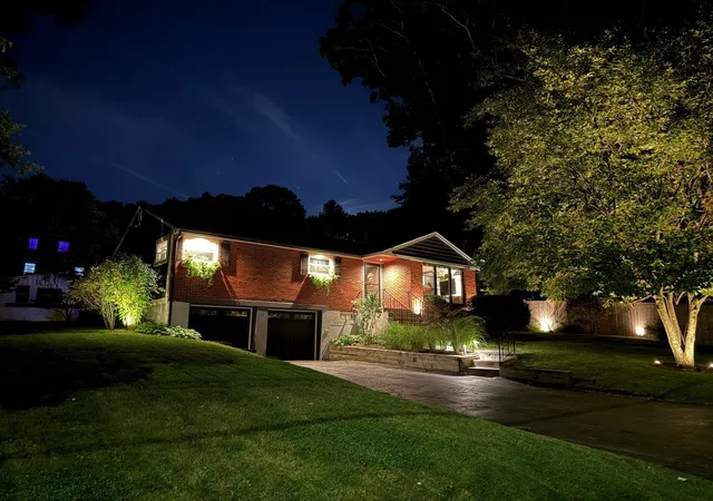 Photo 3 of Sale Pending at 3 Pheasant Ln, Woburn, MA 01801 | MLS# 73582349 | Listing updated on 2026-10-14