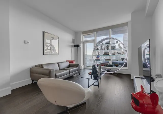 Listing Photo 1 - Condo for sale in Raffles Boston Hotel & Resi located at 430 Stuart, Boston, MA 02116 - Unit #22B