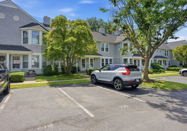 Photo 4 of Condo for sale at 716 Dana Farms #716, Fairhaven, MA 02719 | MLS# 73571024 | Listing updated on 2026-09-06