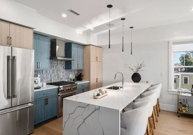 Photo 2 of Condo for sale at 527 East 7th St #PH7, South Boston, MA 02127 | MLS# 73588457 | Listing updated on 2026-10-12
