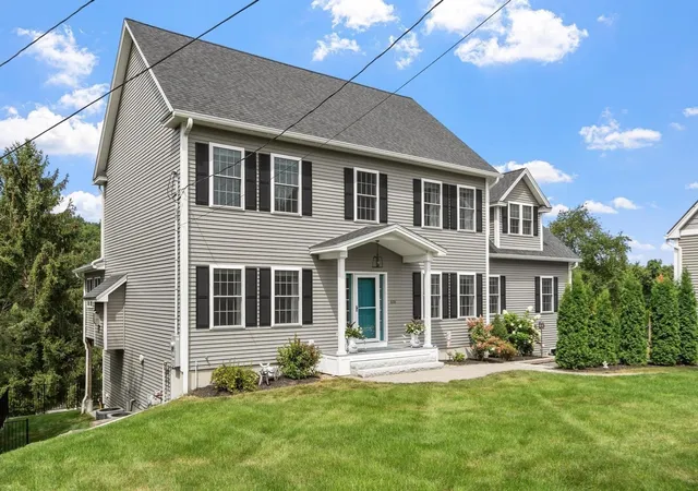 Photo 3 of Single family home for sale at 616 Prospect St, Leominster, MA 01453 | MLS# 73570786 | Listing updated on 2026-09-05