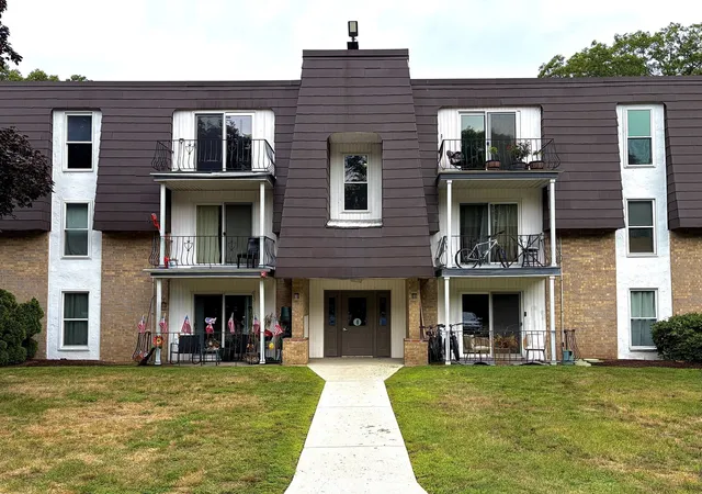Photo 1 of Sale Pending at 4 Kennedy Ln #6, Milford, MA 01757 | MLS# 73572623 | Listing updated on 2026-09-18