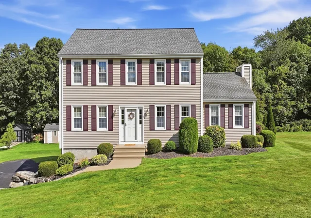 Photo 2 of Single family home for sale at 16 Cedar Hl Rd, Sutton, MA 01590 | MLS# 73584459 | Listing updated on 2026-10-16