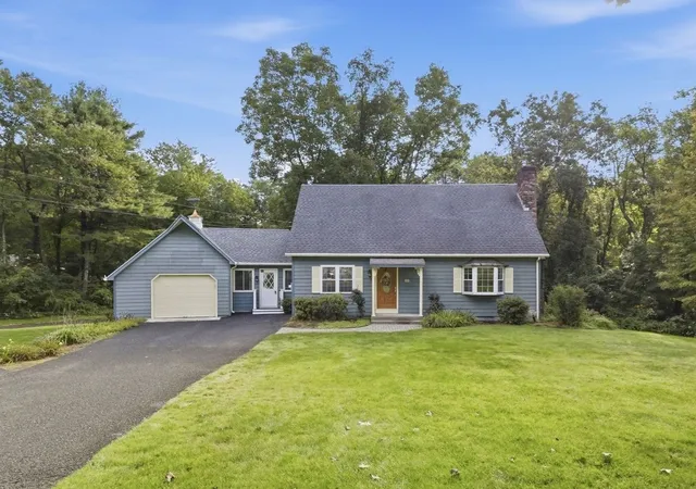 Photo 1 of Single family home for sale at 330 Ventura St, Ludlow, MA 01056 | MLS# 73581240 | Listing updated on 2026-10-19