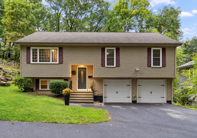 Photo 1 of Single family home for sale at 17 Teddy Rd, Worcester, MA 01603 | MLS# 73584957 | Listing updated on 2026-10-22