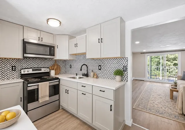 Listing Photo 5 - Condo for sale in building located at 8 Tideview Path, Plymouth, MA 02360 - Unit #12