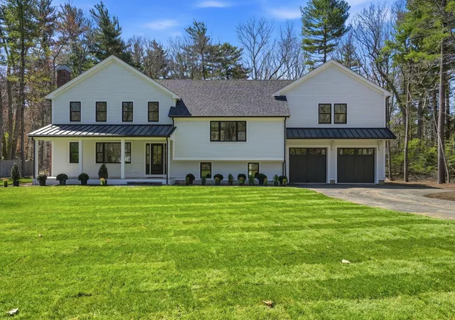 Photo 1 of Single family home for sale at 26 Old Pottery Ln, Norwell, MA 02061 | MLS# 73571472 | Listing updated on 2026-09-07