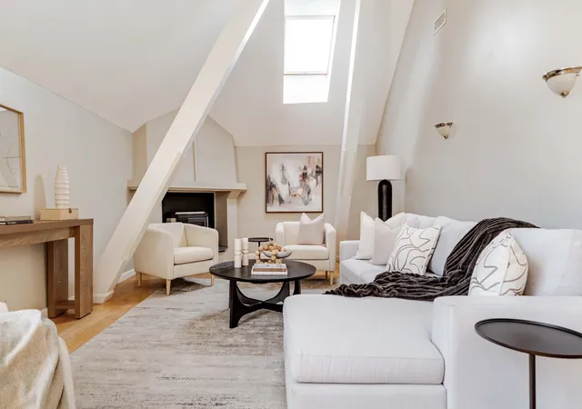 Listing Photo 1 - Condo for sale in building located at 408 Lebanon St, Melrose, MA 02176 - Unit #18