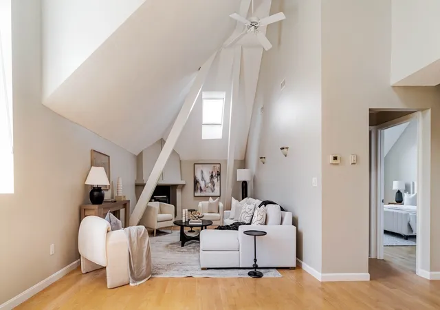 Listing Photo 4 - Condo for sale in building located at 408 Lebanon St, Melrose, MA 02176 - Unit #18
