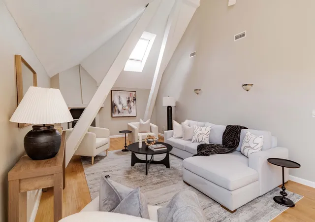 Listing Photo 5 - Condo for sale in building located at 408 Lebanon St, Melrose, MA 02176 - Unit #18