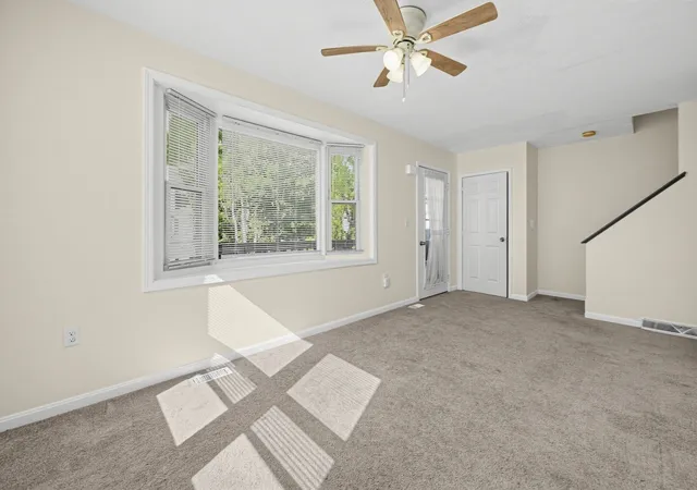 Listing Photo 4 - Condo for sale in building located at 8 Mahogany Run, Leominster, MA 01453 - Unit #8